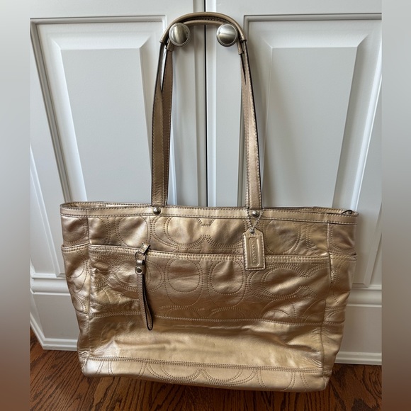 Coach bag purse gold metallic - Picture 2 of 7
